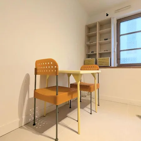 Apartment Centre De 11 *